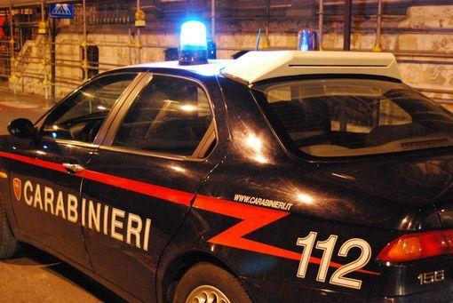 Gesico, ubriaco minaccia i passanti con una pistola e graffia i carabinieri