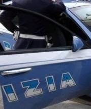 Gli svaligiano casa mentre si fa la barba 