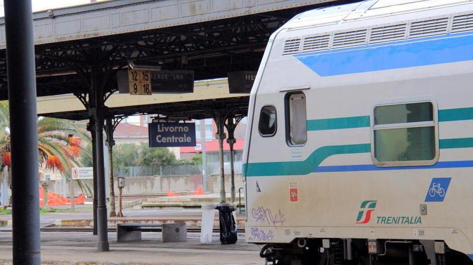 «In tre mi hanno violentato alla stazione»