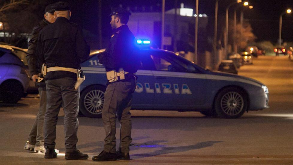 Spari nella notte ad altezza d’uomo paura in via Sassari 