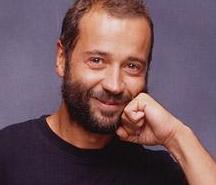 Fabio Volo presenterà la sera dedicata a Pavarotti 