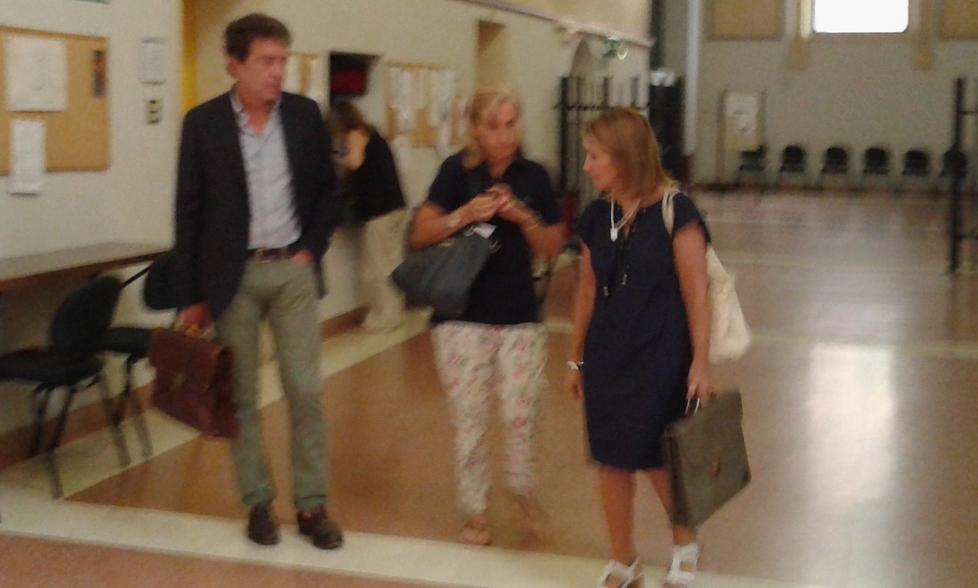 Gli avvocati in procura per l’autopsia