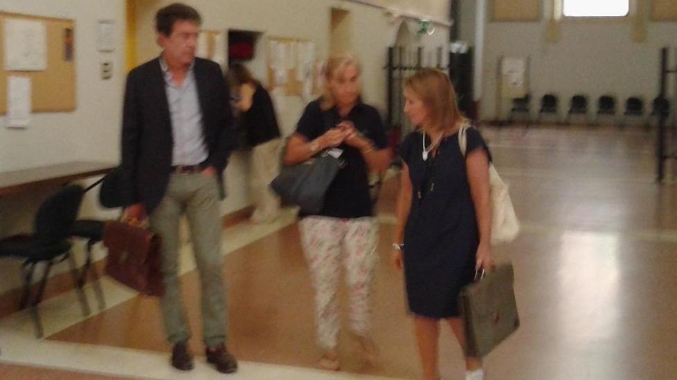 Gli avvocati in procura per l’autopsia