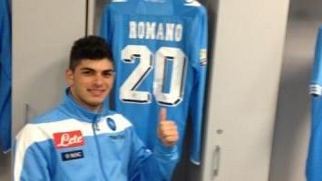 Antonio Romano con la maglia del Napoli