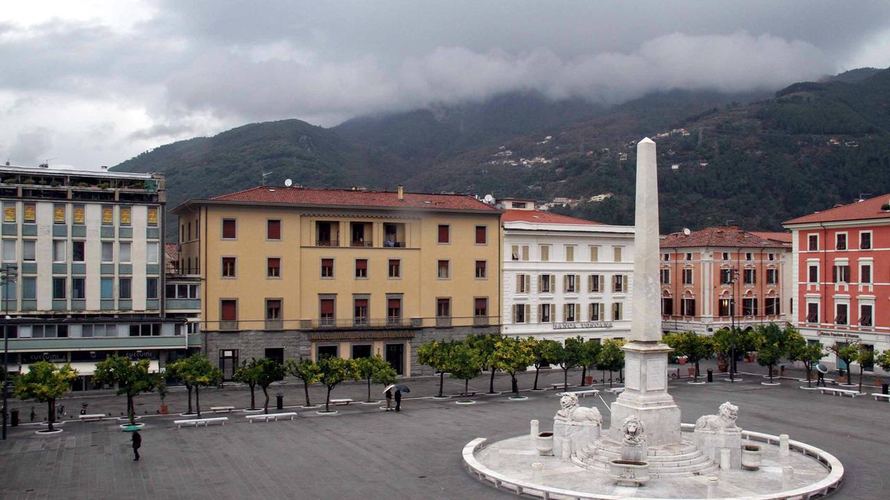 Piazza Aranci a Massa