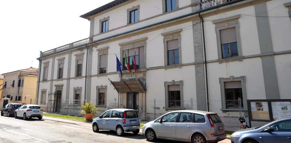 Diffama il suo collega condannato geometra 