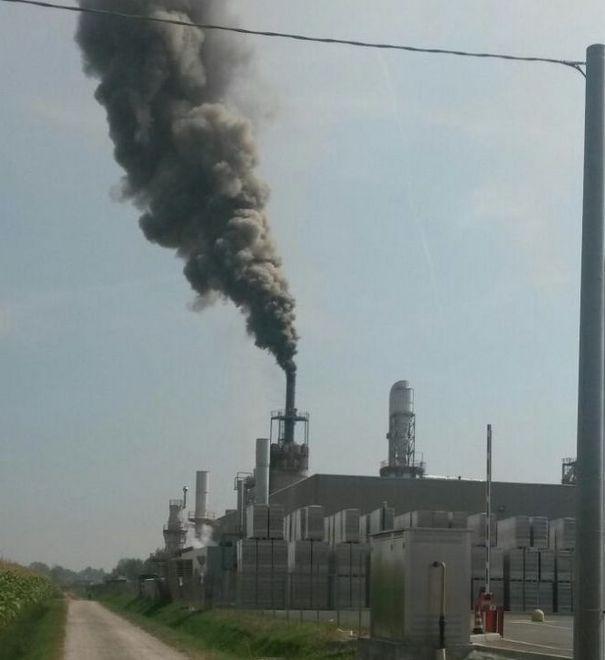 Arpae: «Ok il fumo a Ecobloks Rogo all’Enel, arsenico basso»