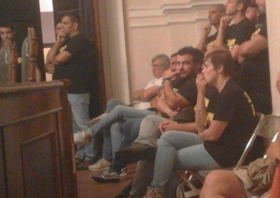 Durante il consiglio comunale arriva il gruppo di Casa Pound