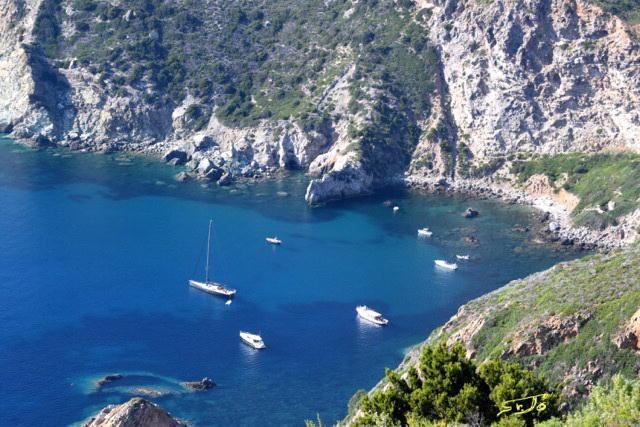La spiaggia dell'Allume all'Isola del Giglio