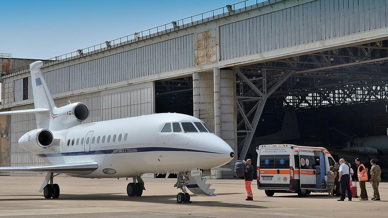 Un Falcon 50 all'aeroporto di Cagliari-Elmas