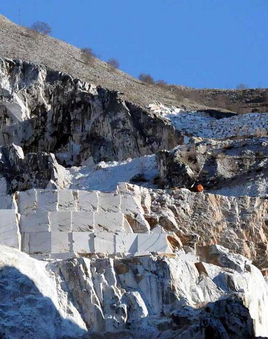 Settis al “Dogliani”: le cave sono un bene della collettività 