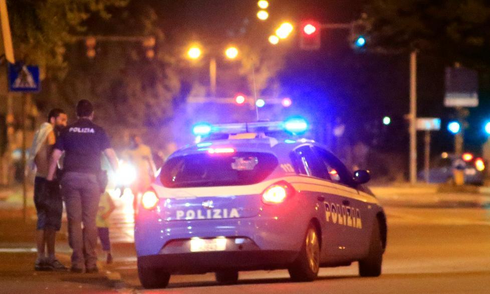 Rissa tra nomadi con lancio di pietre