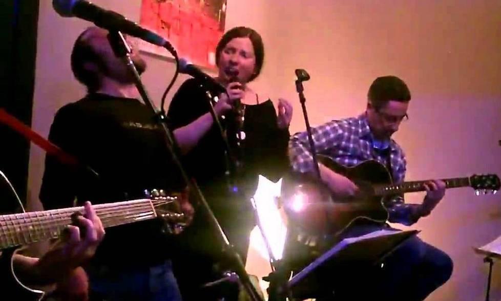 Battisti Project tribute band sul palco del Monnalisa 