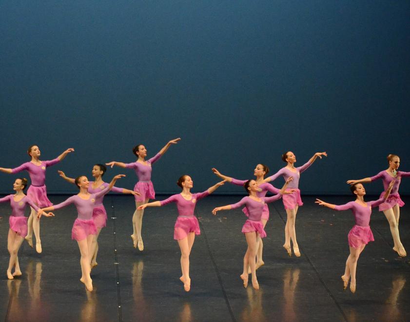 Affluenza record al corso estivo del “Nuovo Balletto Classico” 