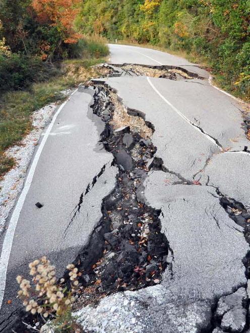 Frane, opposizione all’attacco «Si trovino i soldi per la 329»