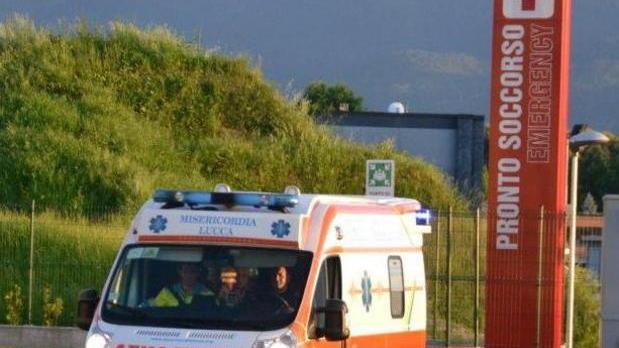 Paura per un giovane finito in ospedale dopo una notte brava