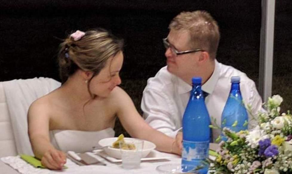 Davide e Laura hanno detto sì Le congratulazioni sui social