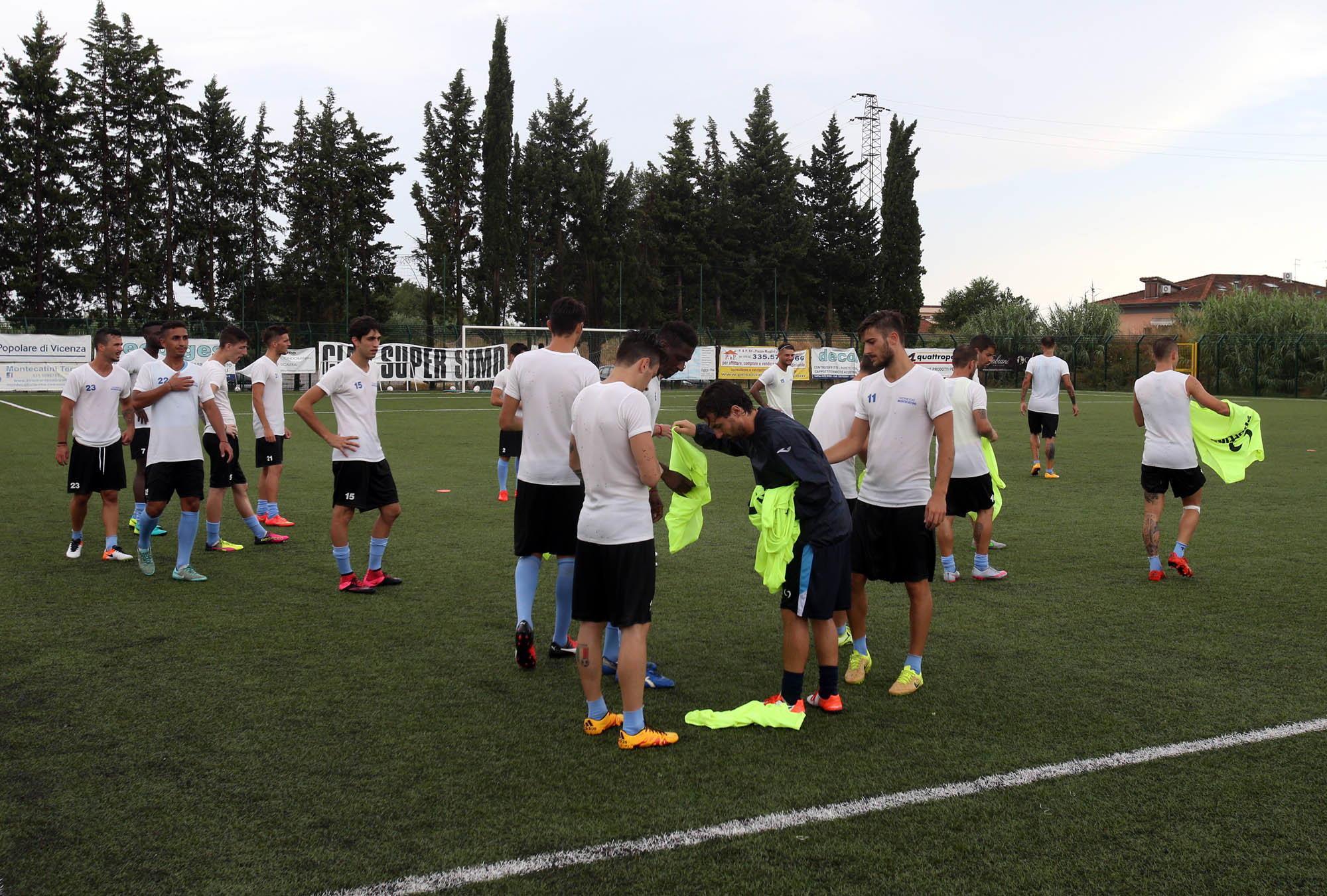 Un allenamento del Montecatini (foto Nucci)