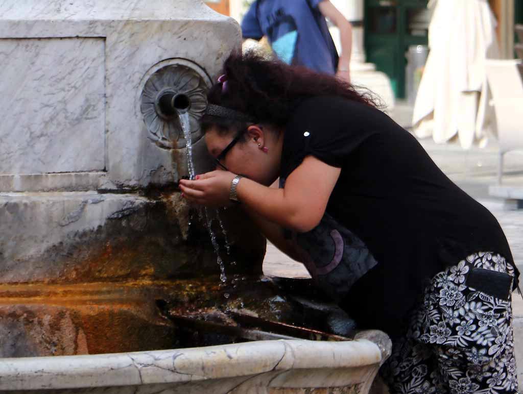 La fontana della Beatrice in piazza Alberica