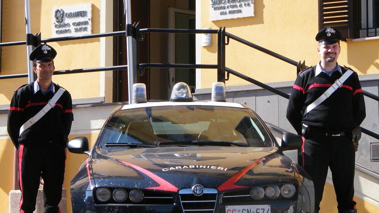 Una pattuglia dei carabinieri di Ghilarza
