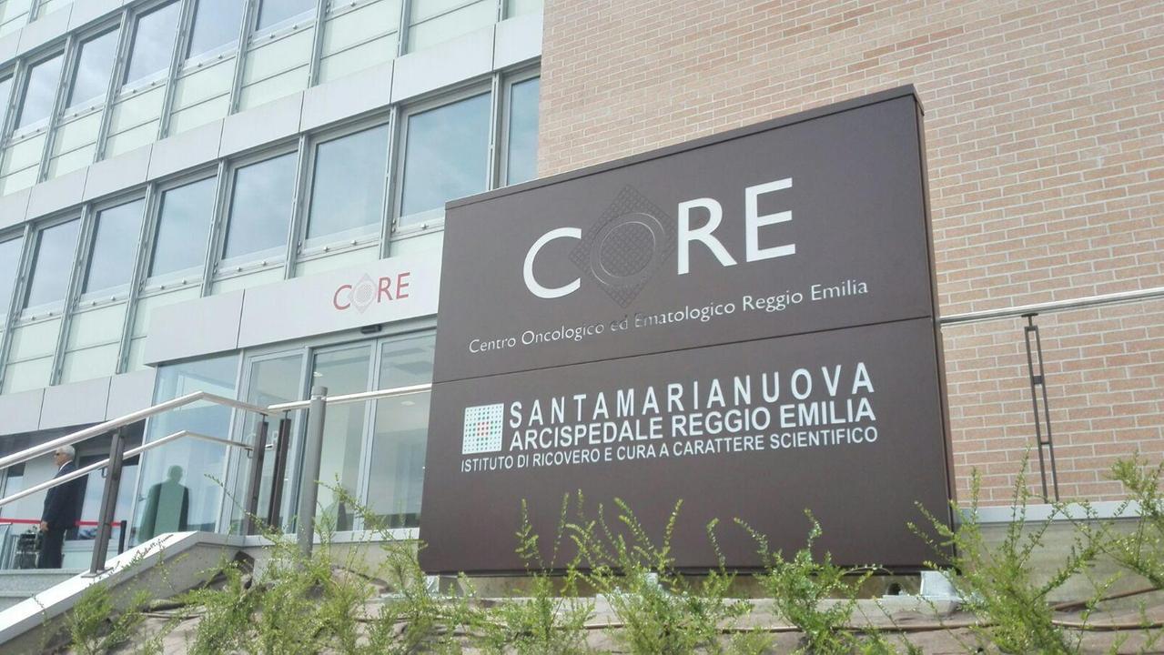 Reggio Emilia, giovane paziente oncologico scappato dalla guerra in Ucraina ricoverato al Core