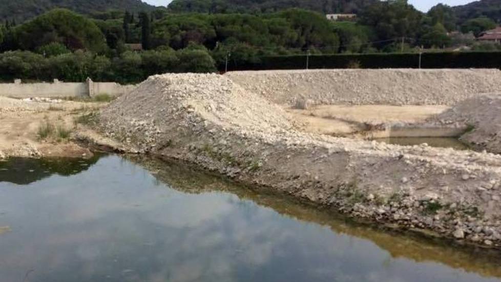 Bulgaresi fa l’ordinanza «Via i resti dell’ecomostro»