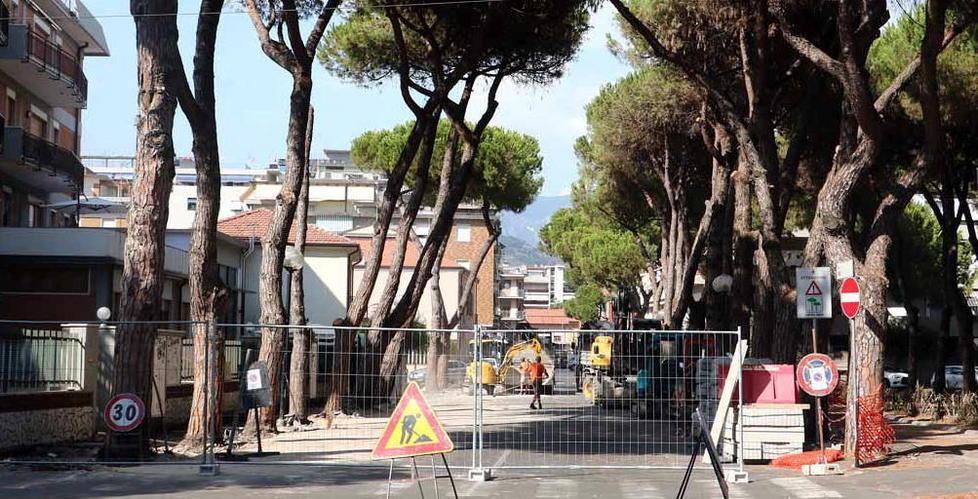Lavori in via Volpi proteste a Marina 