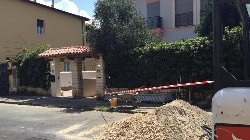 Ladri nella casa in ristrutturazione