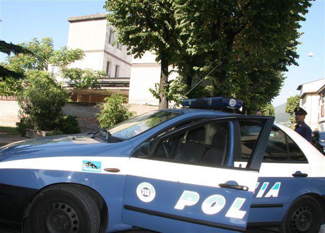 Una volante della polizia