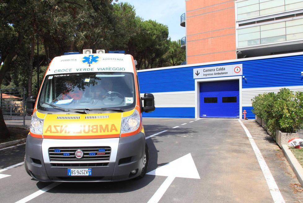 Pronto soccorso del Versilia al collasso: tanti turisti e pochi medici 