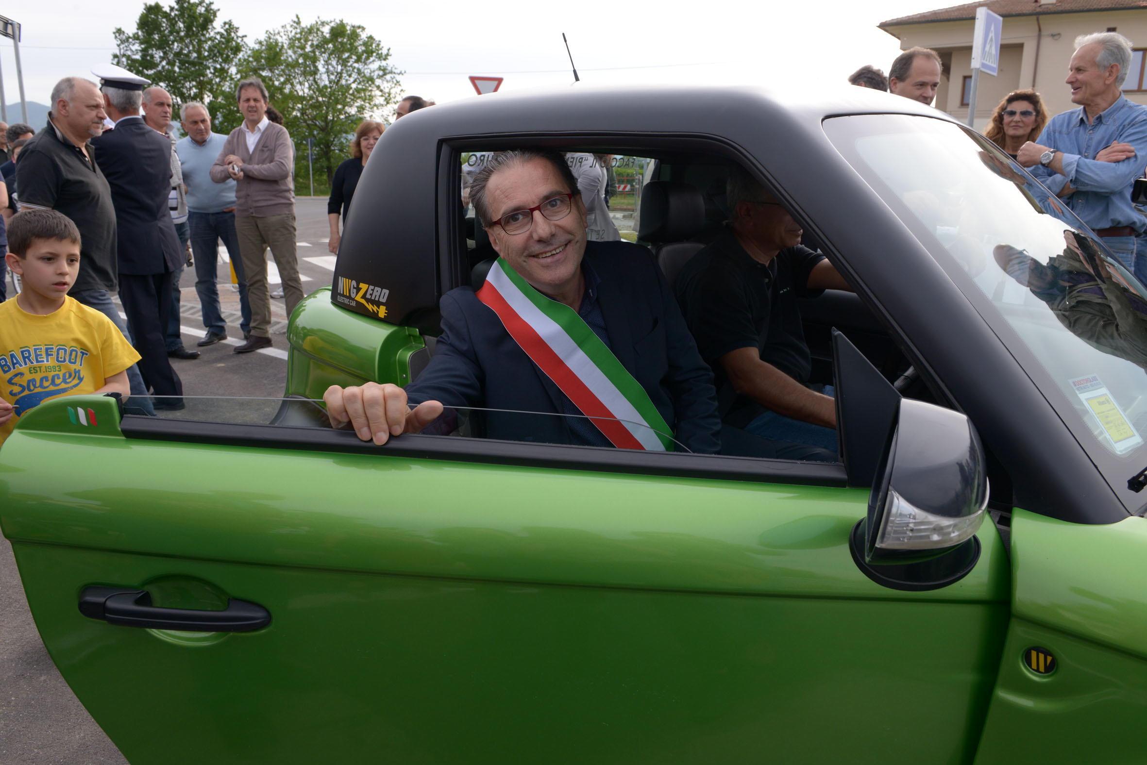Marco Mazzanti, sindaco di Quarrata, durante un'inaugurazione (foto Gori)