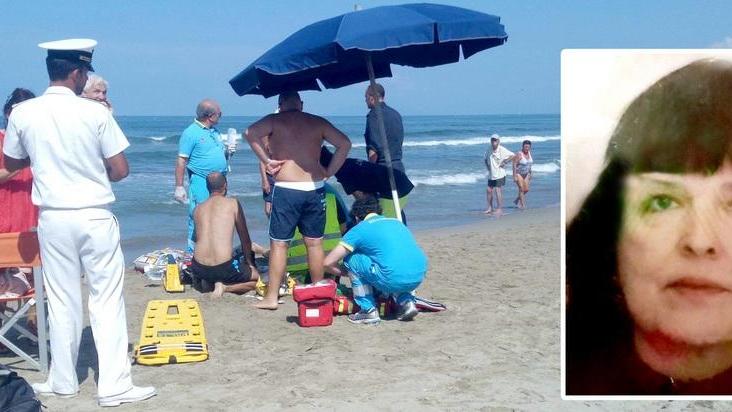 Muore mentre fa il bagno davanti al marito e agli amici