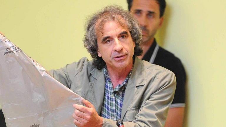 Rifiuti non riciclabili Appello alle aziende