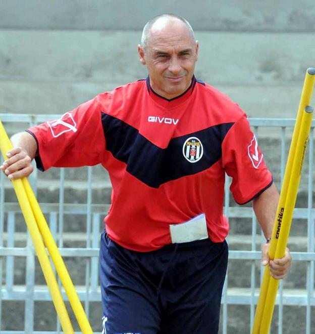 Massese scende in campo Agli Oliveti c’è il Livorno 