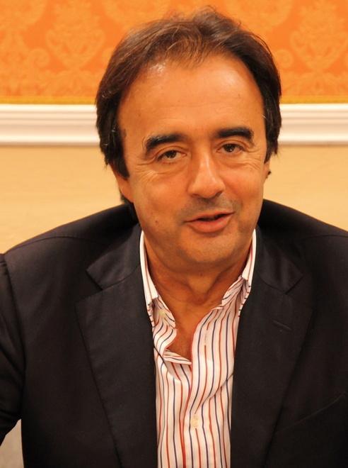 Tedde: «Salute per chi può pagare» 