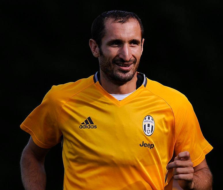Chiellini: «Juve, scriviamo la storia» 