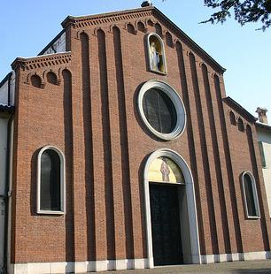 I ladri rubano le scorte del campeggio estivo