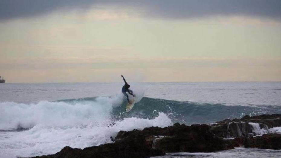 Spiaggia del Sale di Antignano, noi la tribù del surf cresciuta su quelle onde