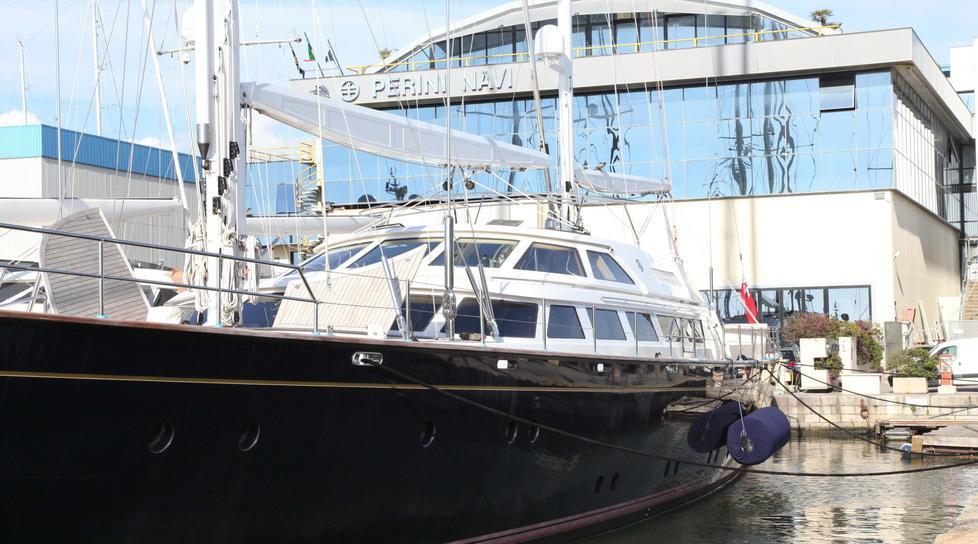 Perini Navi per la prima volta al Salone di Cannes