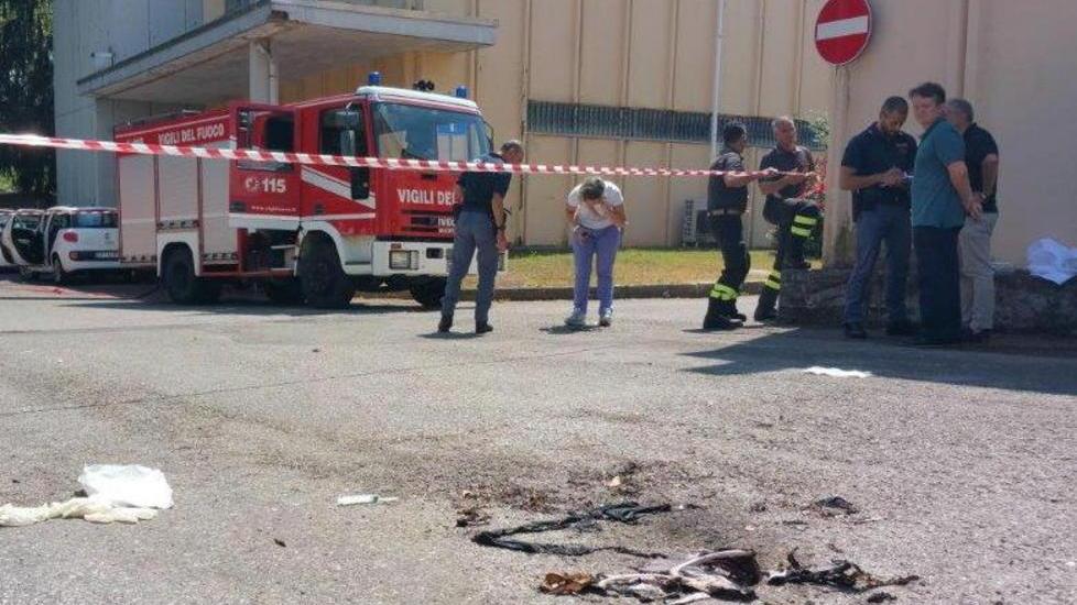 Vania dai carabinieri poco prima di morire