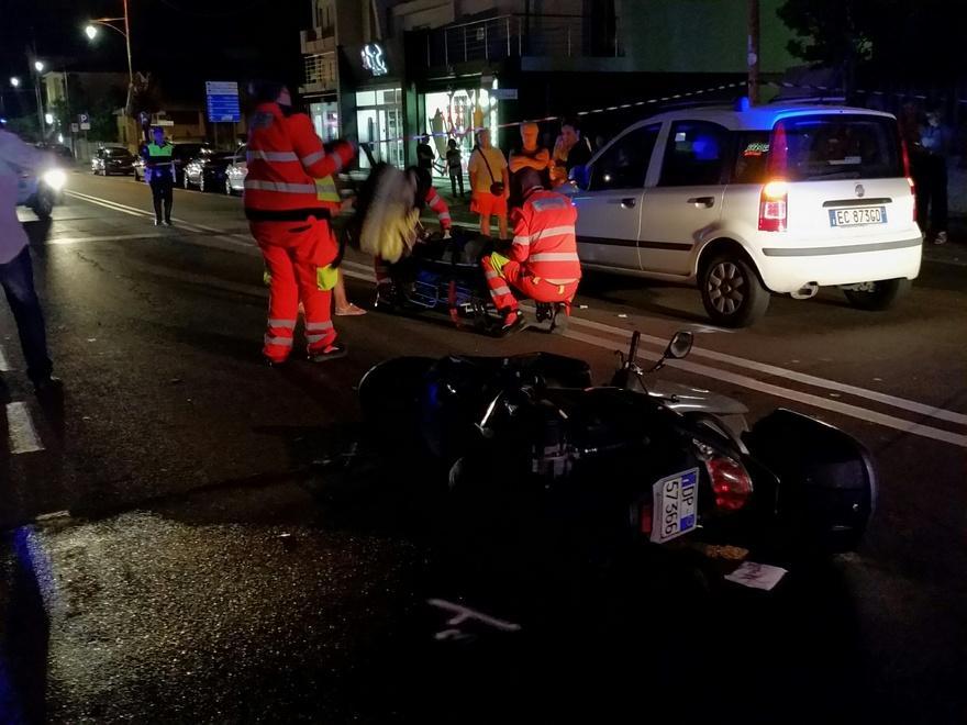 Incidente in viale Aldo Moro investite mamma e figlia