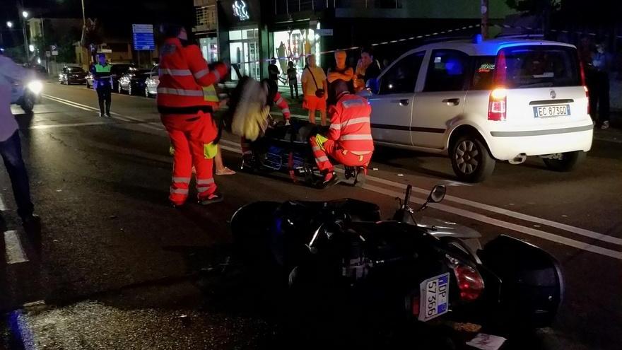 Incidente in viale Aldo Moro investite mamma e figlia