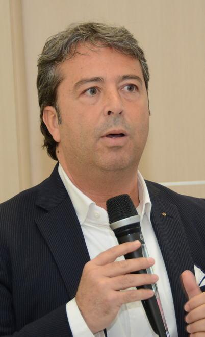 L’Asl: «In gara solo una società sarda» 