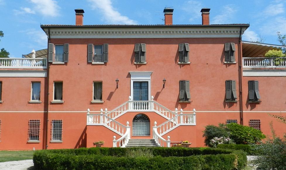 Il custode diffida Comune e Camelot 