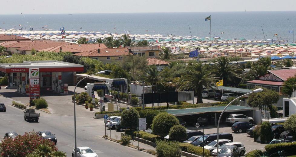 A Pietrasanta furti e vandalismi nei bagni 