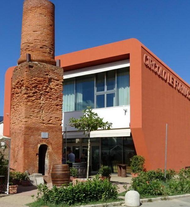 Circolo chiuso per scarsa sicurezza 