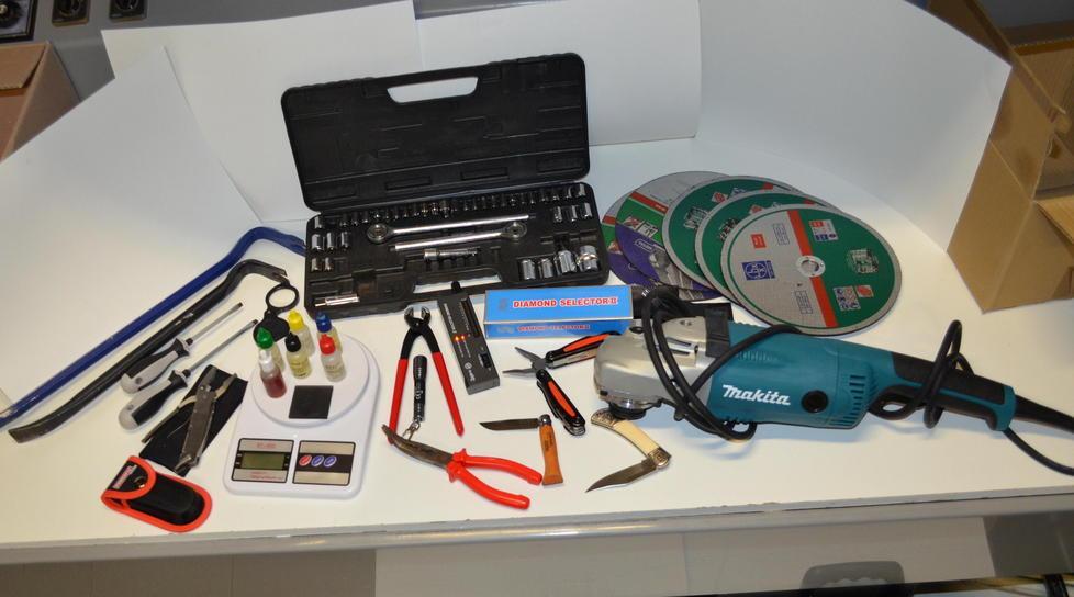 Ladri con il kit per i furti arrestati dalla polizia