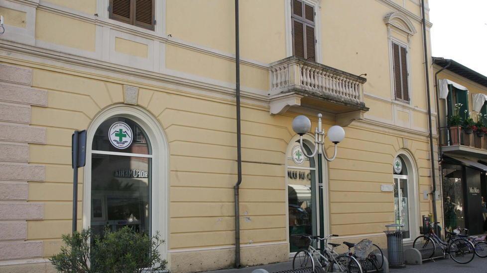 Bufera su Palazzo Quartieri «Buratti deve dimettersi»