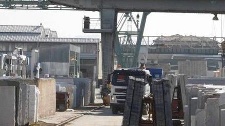 Rischio inquinamento Stop all’estrazione per la ditta Henraux