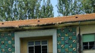In cerca di soluzioni tra alloggi inagibili ed edifici in rovina